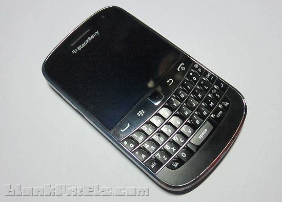 Upcoming: Blackberry Bold 9900 Review